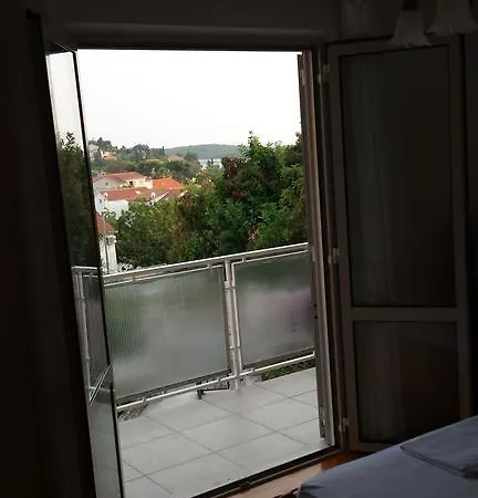& Petricevic 3* Hvar Town