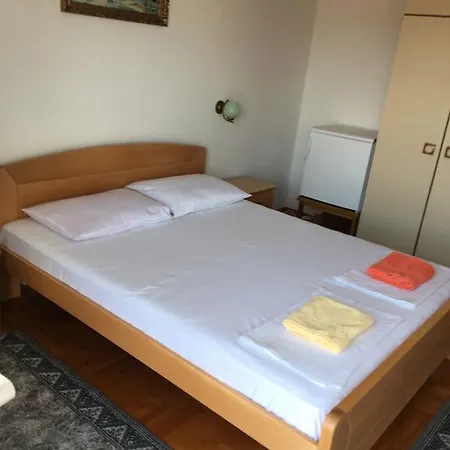 Guest house & Petricevic