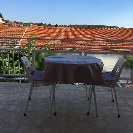 & Petricevic Guest house Hvar Town